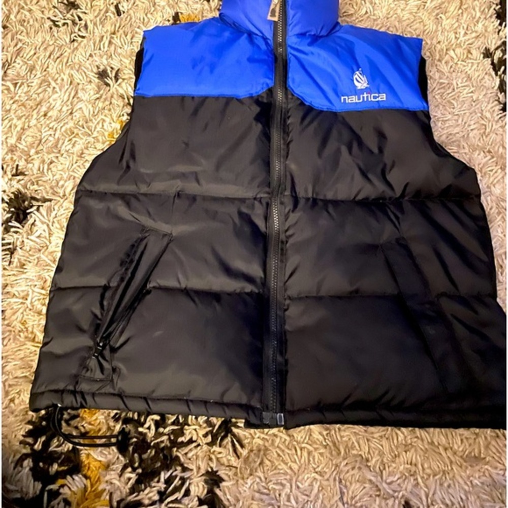 Nautica ~ Vest Men's Size Large NWOT. Great condition